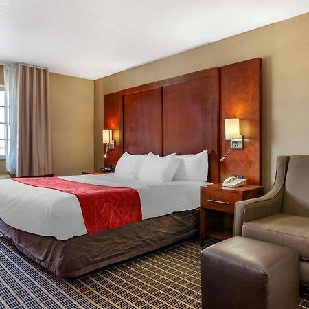 Comfort Suites Delavan - Lake Geneva Area מראה חיצוני תמונה