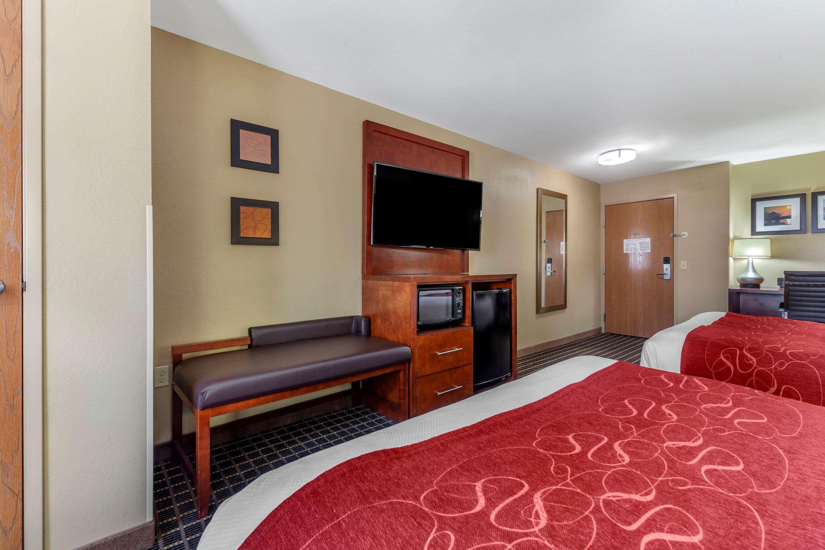 Comfort Suites Delavan - Lake Geneva Area מראה חיצוני תמונה