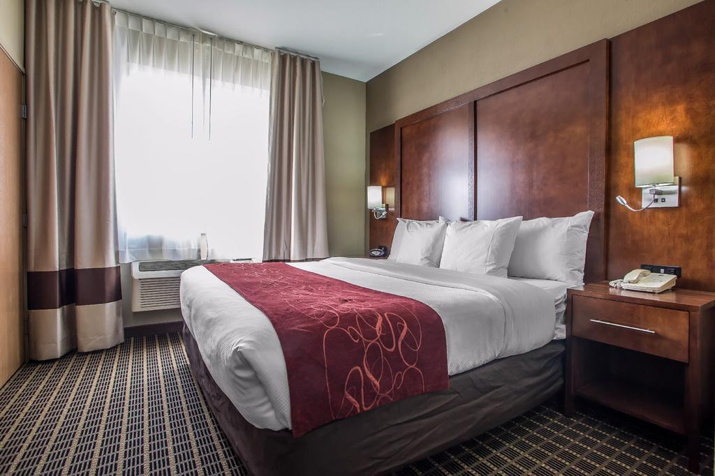 Comfort Suites Delavan - Lake Geneva Area מראה חיצוני תמונה