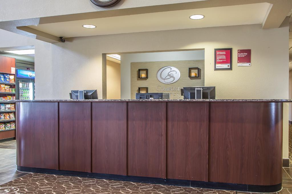 Comfort Suites Delavan - Lake Geneva Area מראה חיצוני תמונה