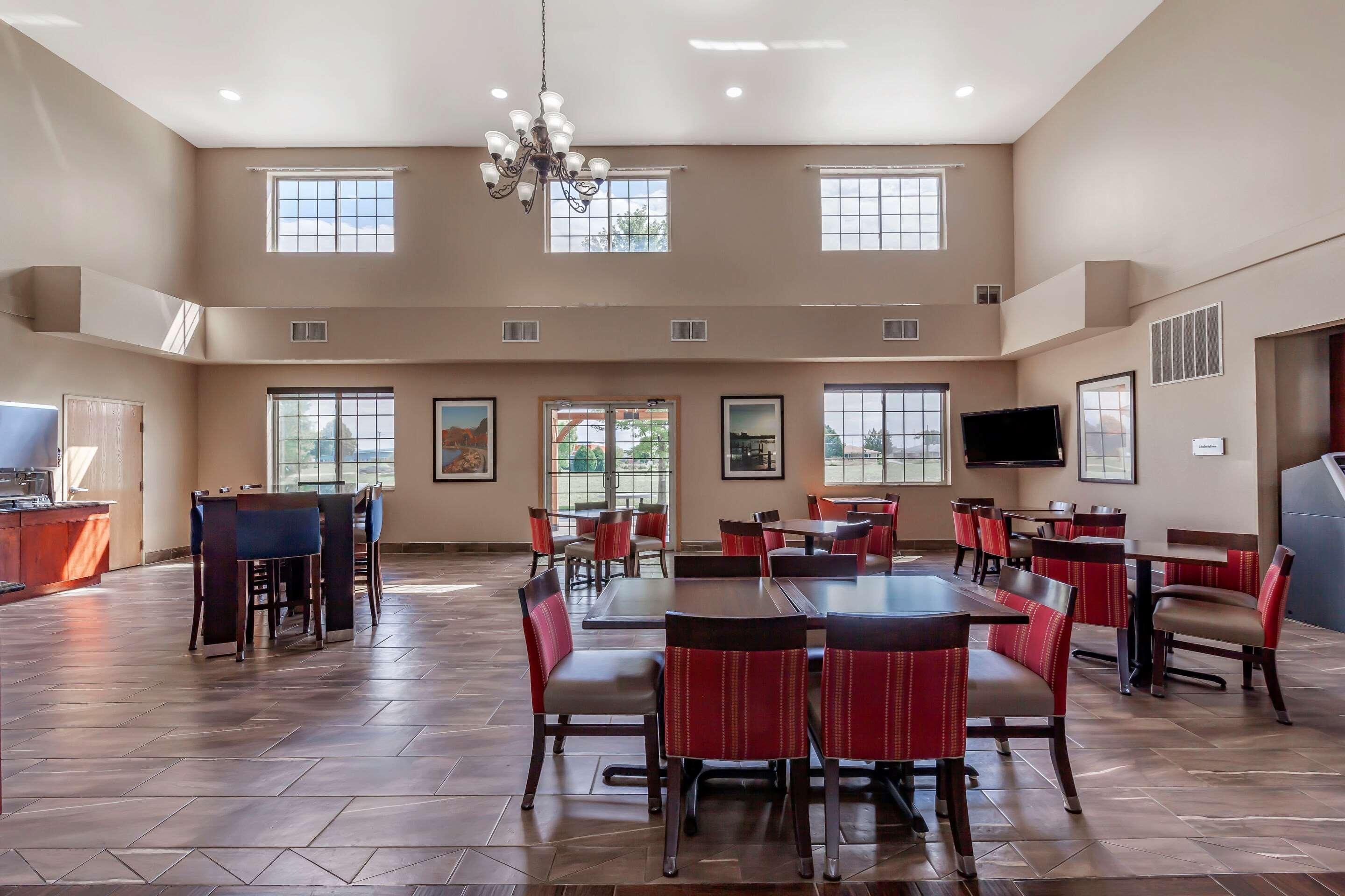 Comfort Suites Delavan - Lake Geneva Area מראה חיצוני תמונה