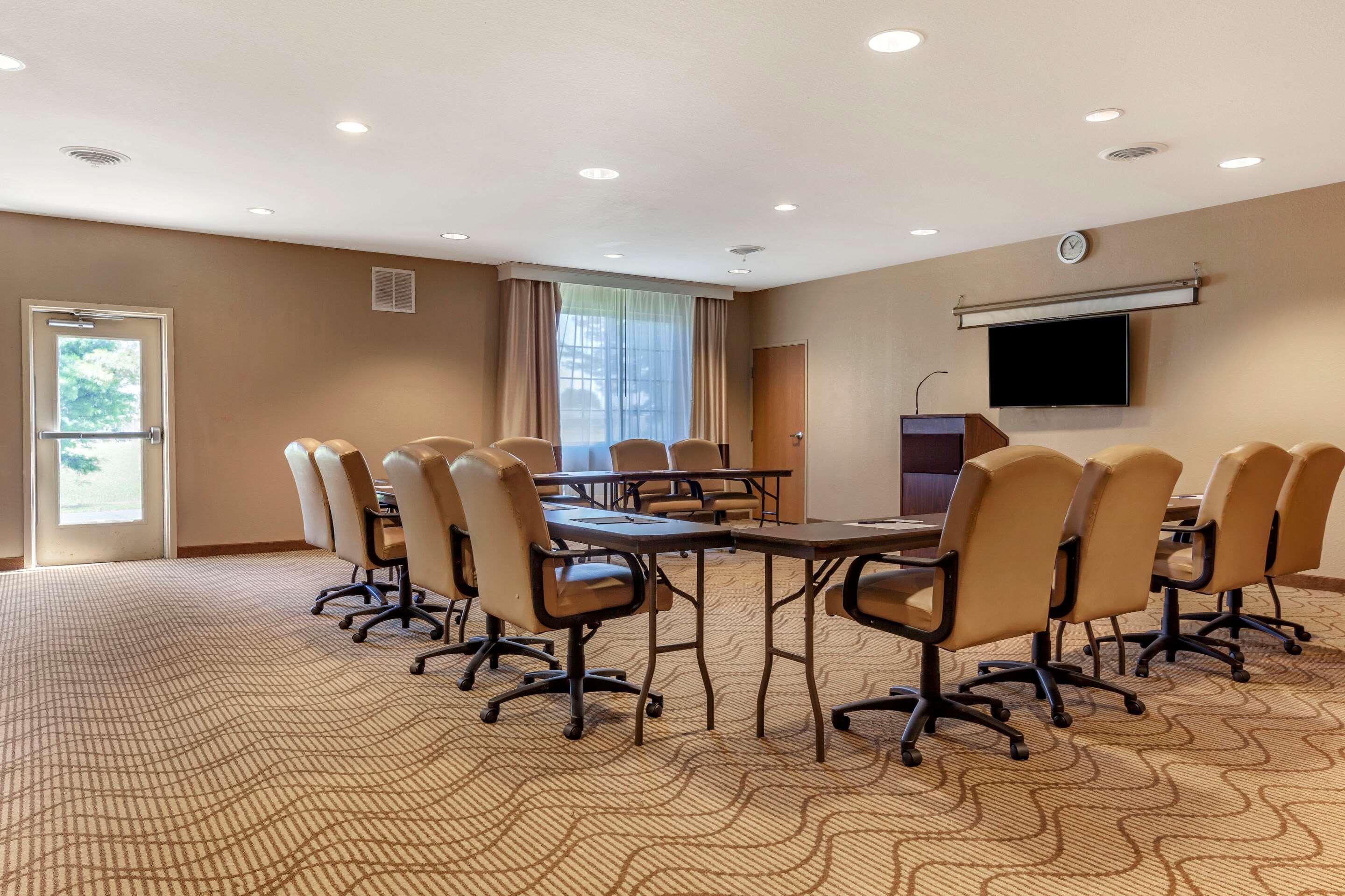 Comfort Suites Delavan - Lake Geneva Area מראה חיצוני תמונה
